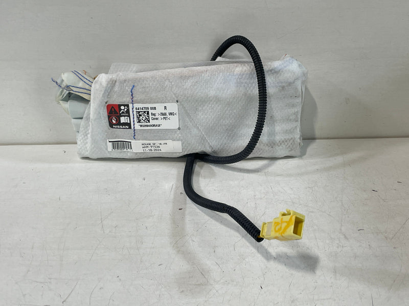 Load image into Gallery viewer, 2017 - 2022 NISSAN ROGUE SPORT RIGHT PASSENGER SIDE SEAT AIRBAG AIR BAG # 91536
