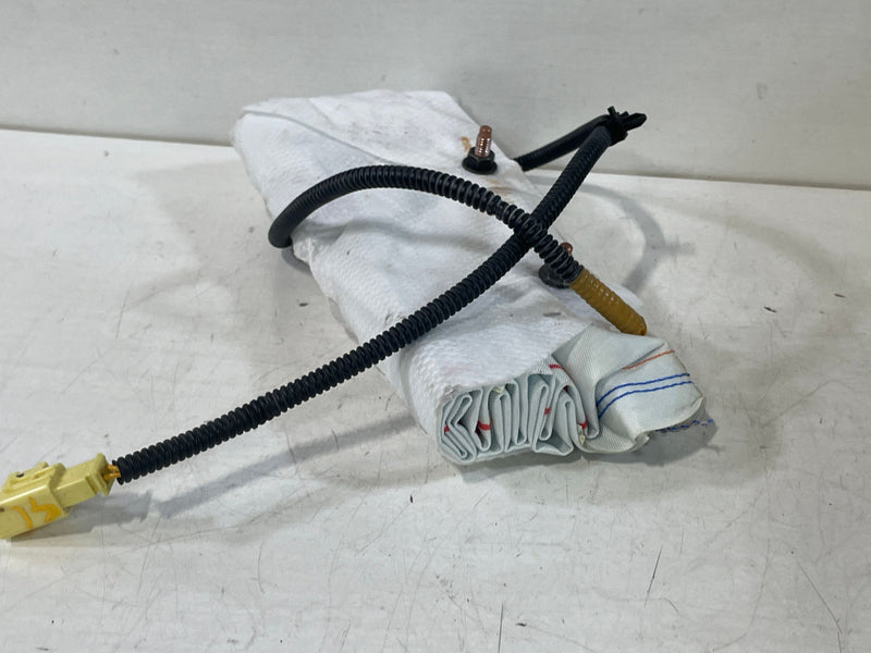 Load image into Gallery viewer, 2017 - 2022 NISSAN ROGUE SPORT RIGHT PASSENGER SIDE SEAT AIRBAG AIR BAG # 91536
