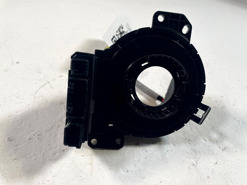 Load image into Gallery viewer, 2023-2025 HONDA ACCORD FRONT LEFT STEERING WHEEL COLUMN CLOCK SPRING # 114606
