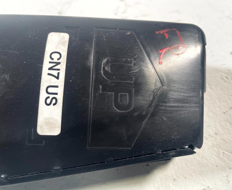 Load image into Gallery viewer, 2021-2026 HYUNDAI ELANTRA FRONT RIGHT PASSENGER SIDE SEAT AIR BAG AIRBAG #115960
