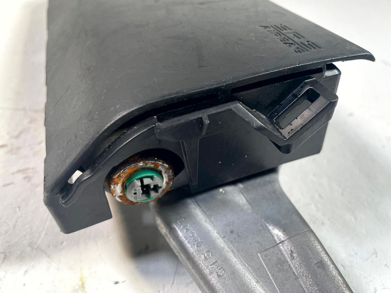 Load image into Gallery viewer, 2023 - 2025 HONDA ACCORD FRONT RIGHT PASSENGER SIDE KNEE AIR BAG AIRBAG # 114614
