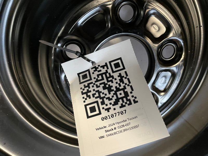 Load image into Gallery viewer, HYUNDAI TUCSON SANTA FE 17X4 COMPACT SPARE TIRE WHEEL T135/90D17 21-25 # 107707
