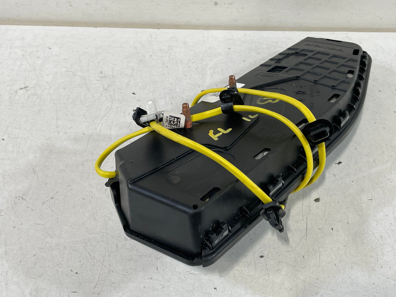 Load image into Gallery viewer, 2023 - 2024 HONDA HR-V FRONT LEFT DRIVER SIDE SEAT AIRBAG AIR BAG # 98924
