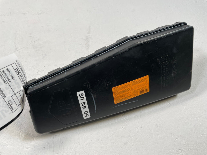 Load image into Gallery viewer, 2023-2025 KIA SPORTAGE FRONT RIGHT PASSENGER SIDE SEAT AIRBAG AIR BAG # 109188
