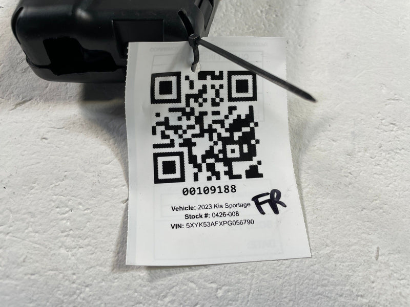 Load image into Gallery viewer, 2023-2025 KIA SPORTAGE FRONT RIGHT PASSENGER SIDE SEAT AIRBAG AIR BAG # 109188
