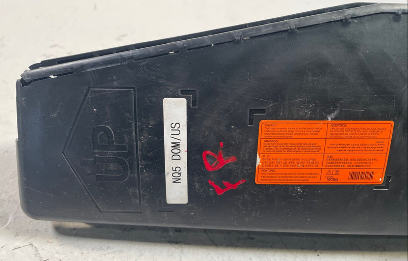 Load image into Gallery viewer, 2026 KIA SPORTAGE FRONT RIGHT PASSENGER SIDE SEAT AIR BAG AIRBAG # 114736
