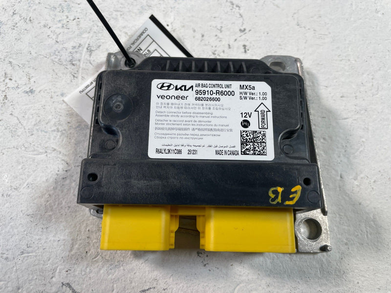 Load image into Gallery viewer, 2024-2026 HYUNDAI SANTA FE SRS AIR BAG CONTROL SENSOR MODULE 95910-R6000 #109252
