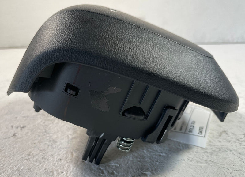 Load image into Gallery viewer, 2024-2026 HYUNDAI SANTA FE FRONT LEFT SIDE STEERING WHEEL AIRBAG AIR BAG #109314
