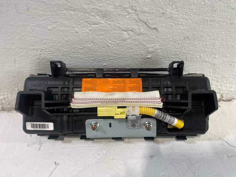 Load image into Gallery viewer, 2023-2025 HYUNDAI PALISADE FRONT LEFT DRIVER SIDE KNEE AIRBAG # 104233
