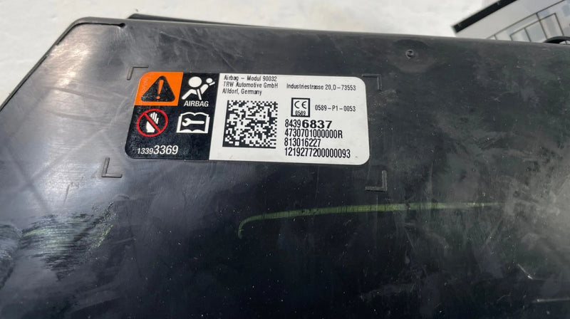 Load image into Gallery viewer, 19-26 CHEVROLET SILVERADO 1500 FRONT RIGHT PASSENGER SEAT AIRBAG AIR BAG #109402
