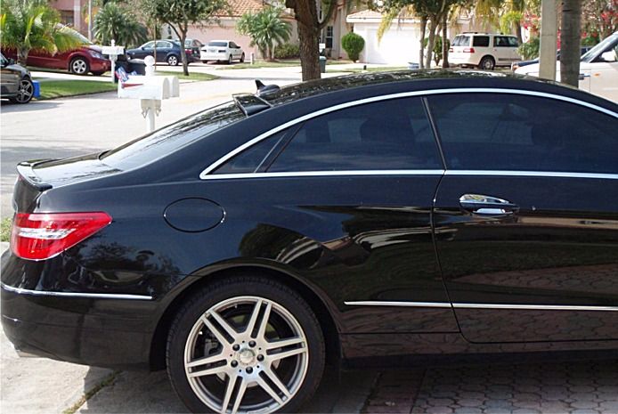 Load image into Gallery viewer, 2010-2017 Mercedes E-Class Coupe Euro Style Rear Roof Spoiler
