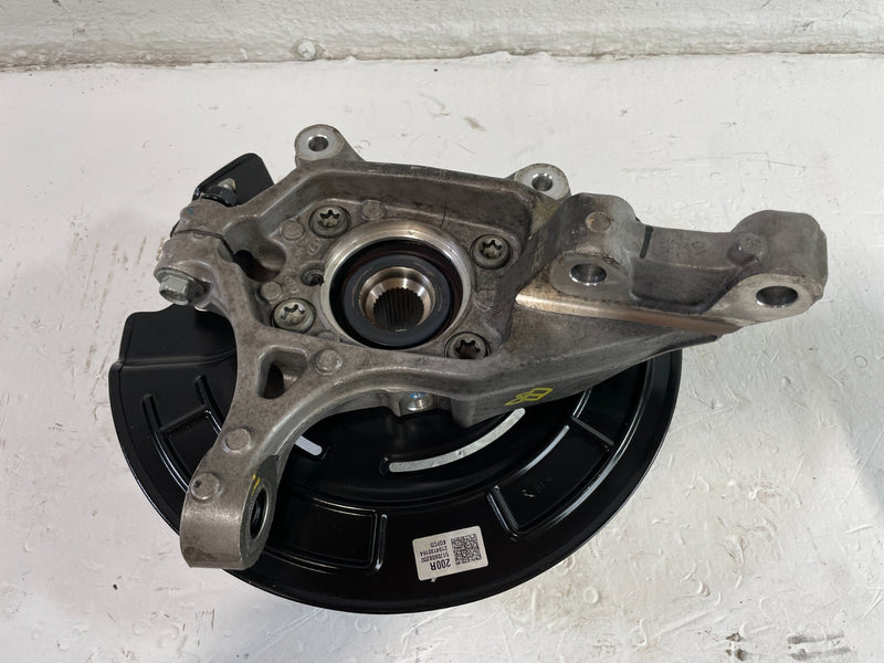Load image into Gallery viewer, 20-25 HYUNDAI PALISADE AWD FRONT RIGHT SPINDLE KNUCKLE W/ BEARING HUB # 104766

